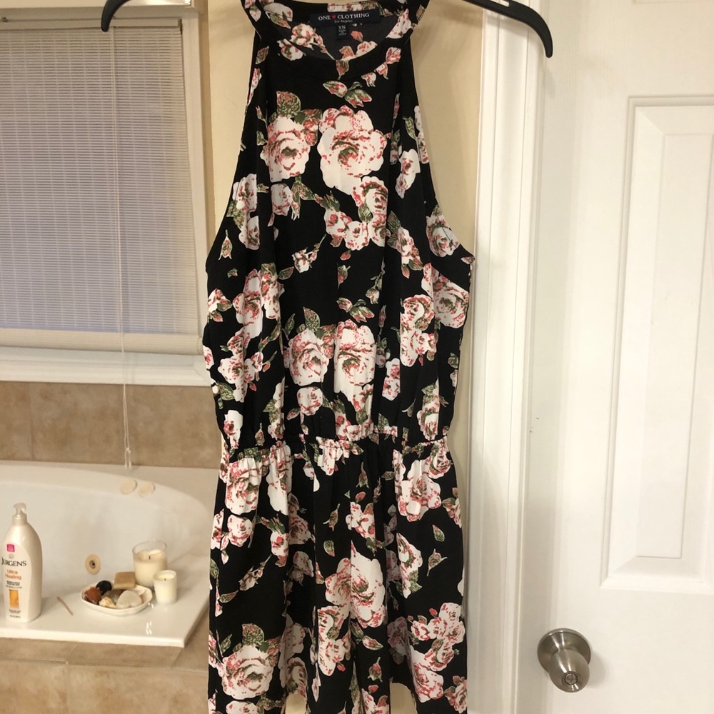 Floral short romper with halter top neck